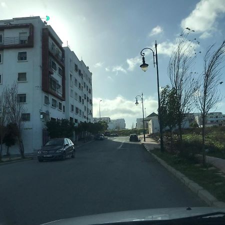 Appartement Familial Proche Aeroport Bab Andalous Tanger Kültér fotó